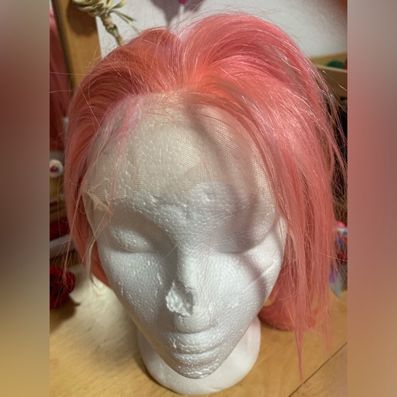 Pink closure - Picture 3 of 4